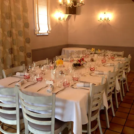 Hotel Restaurant Logis Chez Sophie Briouze